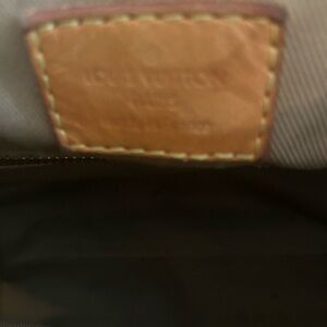 Authentic Louis Vuitton Graceful Purse. Lovingly used; Excellent condition